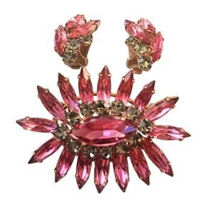 Vintage Austrian Pink Navette Rhinestone Demi Parure Brooch Clip Earrings